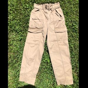 fashionable cargo pants
women’s size 4 
high-waisted
alt/indie/y2k/skater style